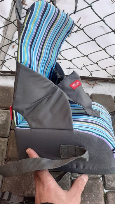 портативное детское сиденье-бустер Nuby.30*26*12см.