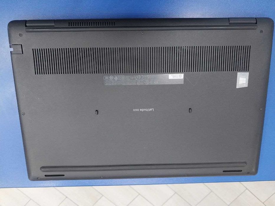 Комфорт+ | Ноутбук ІГРОВИЙ Dell 3520 ПОТУЖНИЙ(Вк.-4Gb)23р,стан НОВОГО!