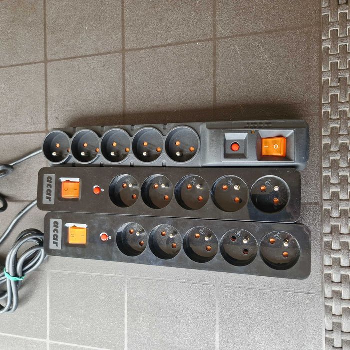 przedłużacz listwa pod biurko