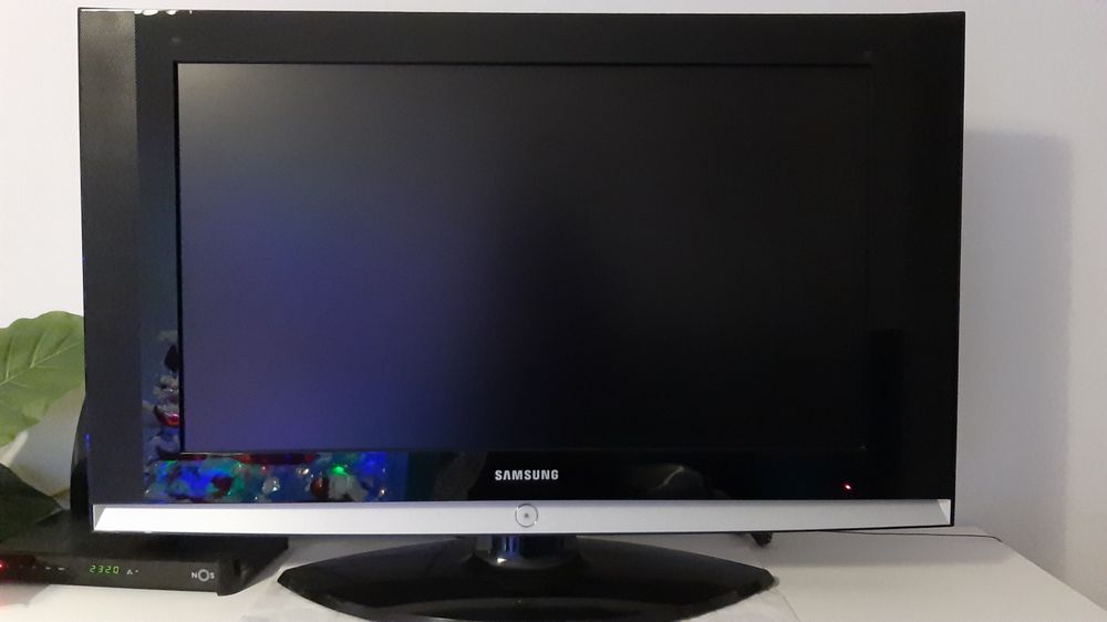 TV Samsung LE32S71B