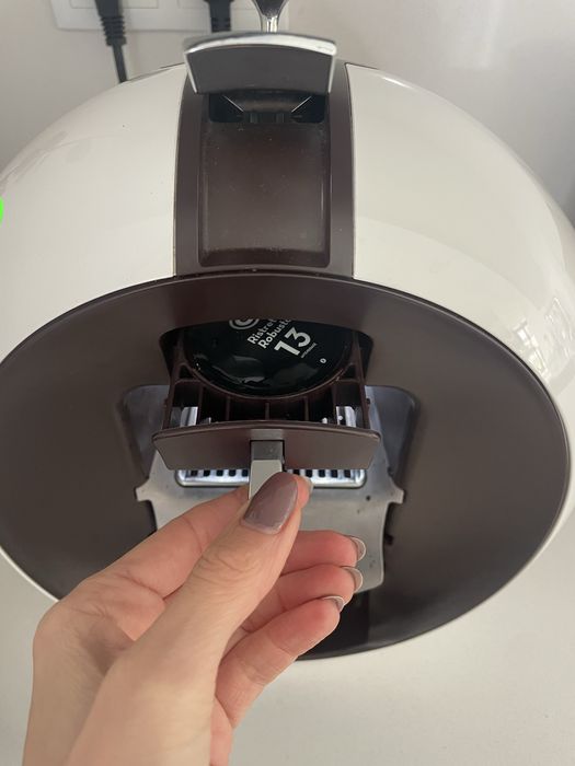 Máquina de café Dolce Gusto branca