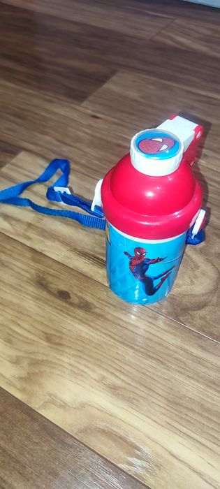 Nowy bidon Spiderman.