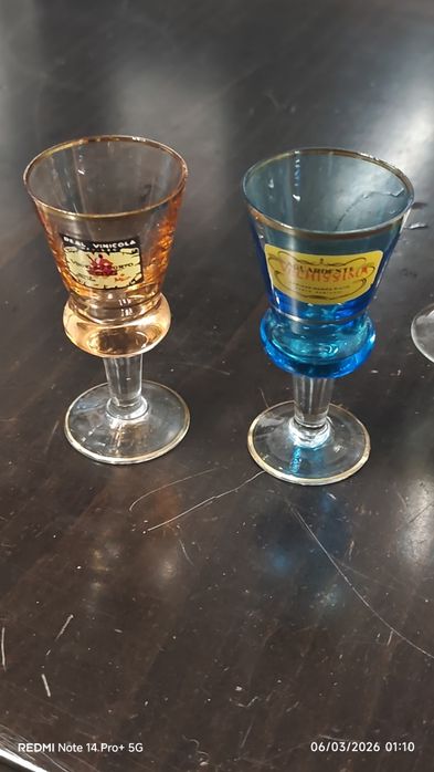 Cálices e copos de coleção, chávenas de café, copos de beirão