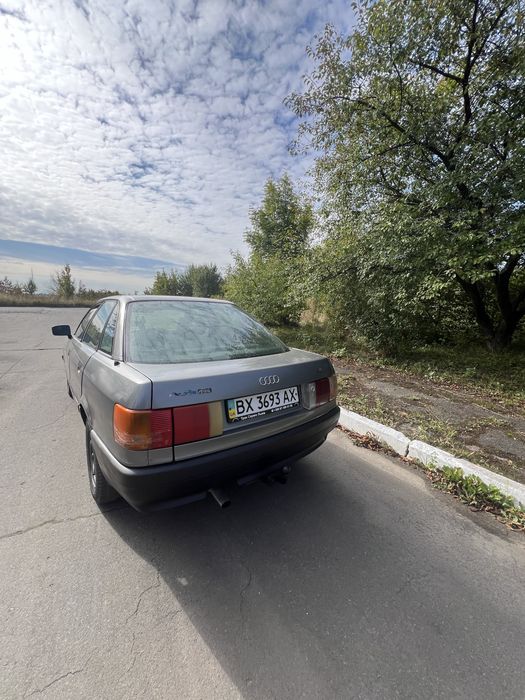 Продам Audi 80.