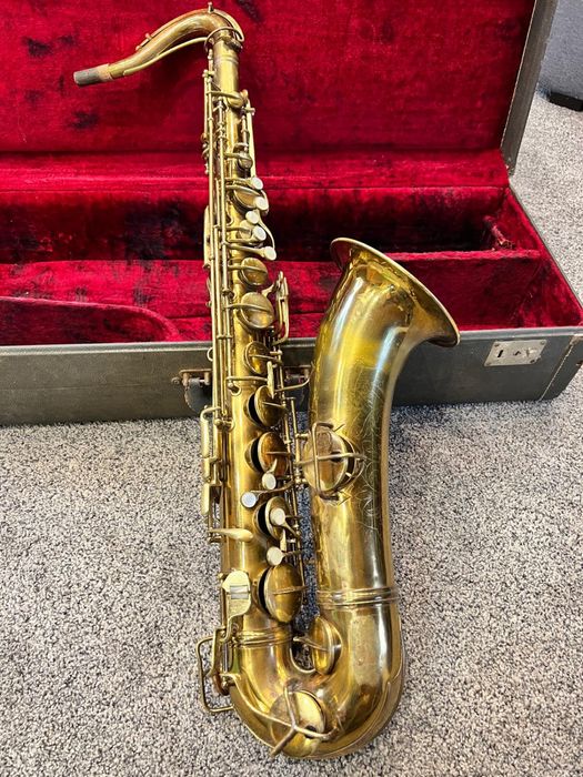 Saksofon tenorowy Conn Chu Berry