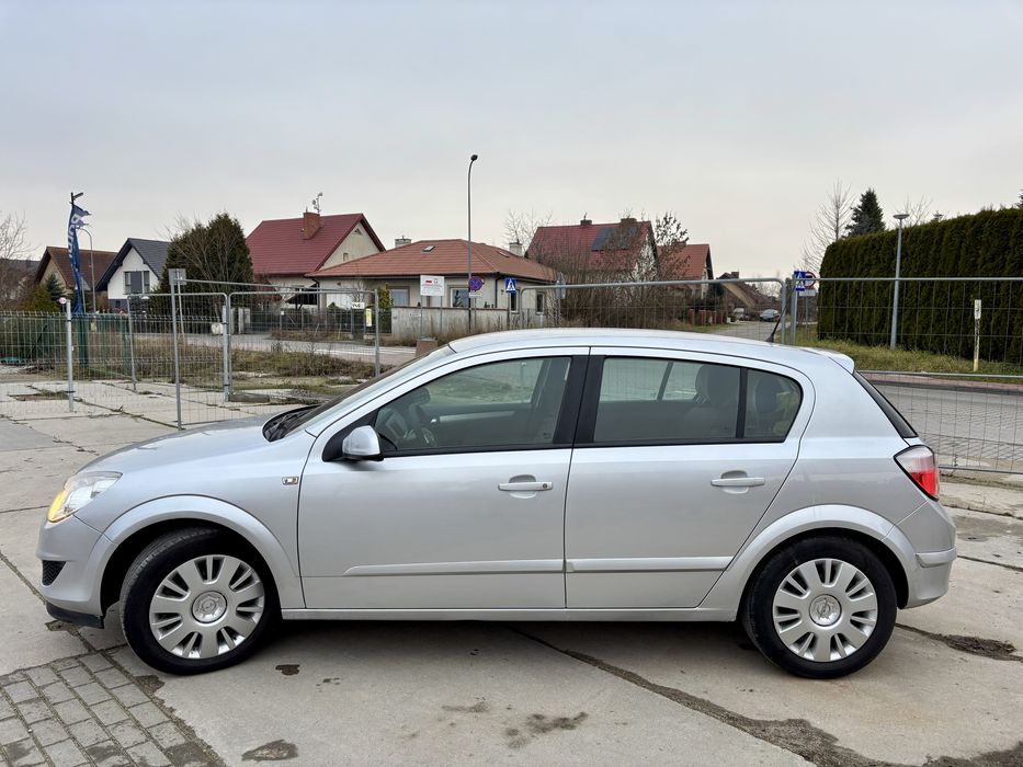 Opel astra Polski salon 1.8 140km Lift