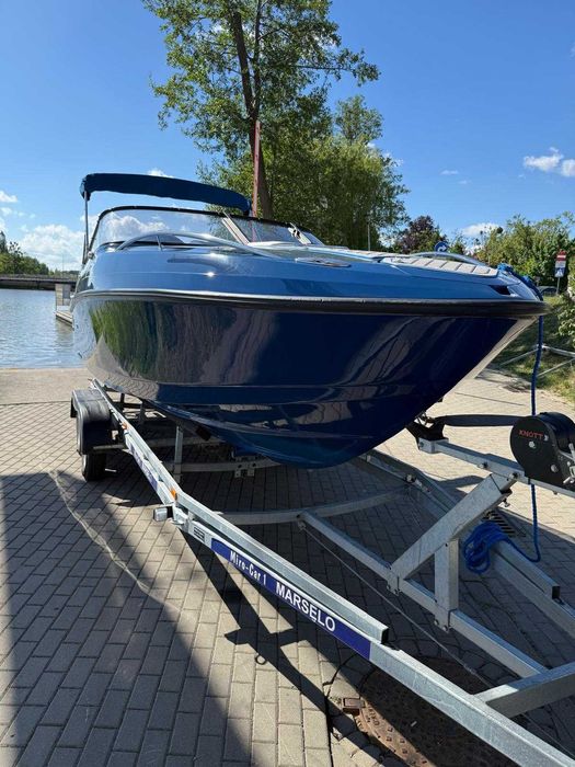 St. Tropez 6 (rok 2023) + Evinrude 225 HO (90 mth na gwarancji) + nowa przyczepa podłodziowa + FV!!!