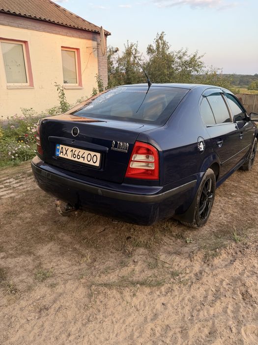 Продам шкоду октавия тур