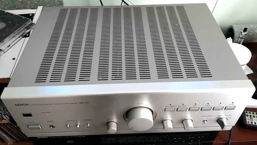 Wzmacniacz Denon PMA- 925r + pilot stan bardzo dobry z pilotem
