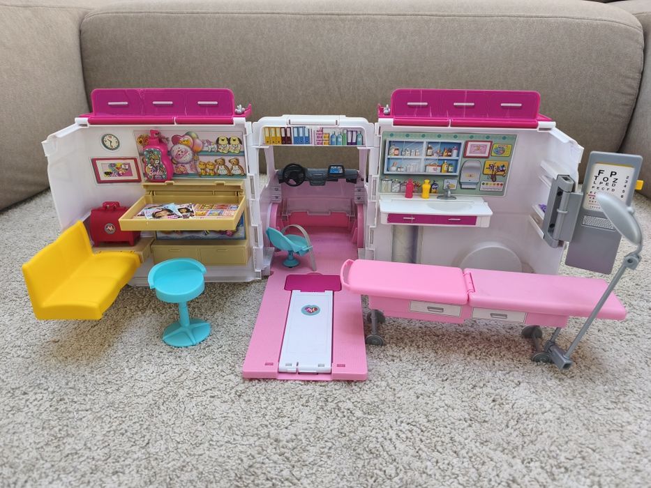 Karetka samochód auto dla lalek barbie