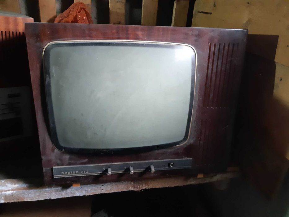 Sprzedam Telewizory PRL comodore
