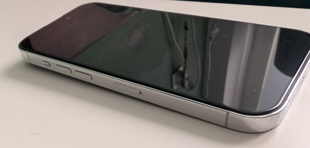 Iphone 14 pro - 6/128