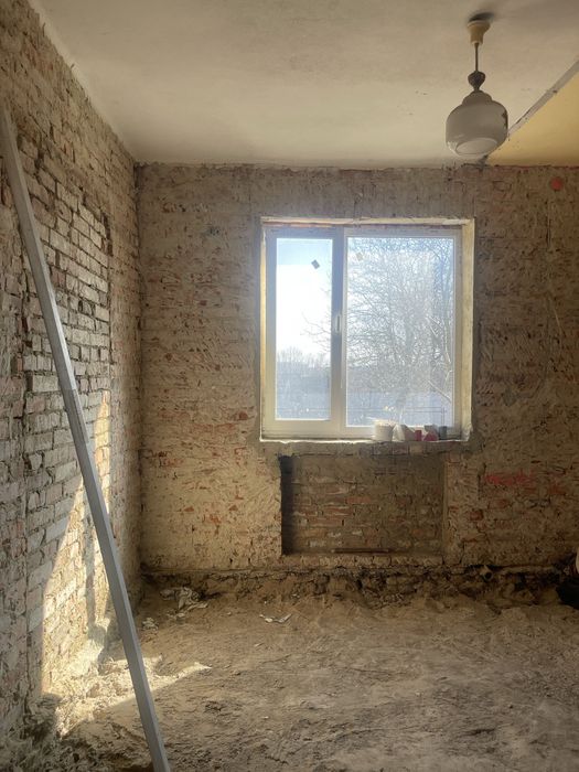 Продаж будинку з сучасним переплануванням!