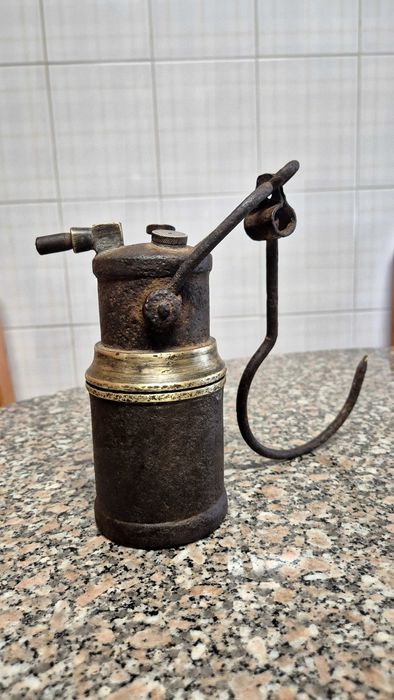 Gasometro a carboneto em latão