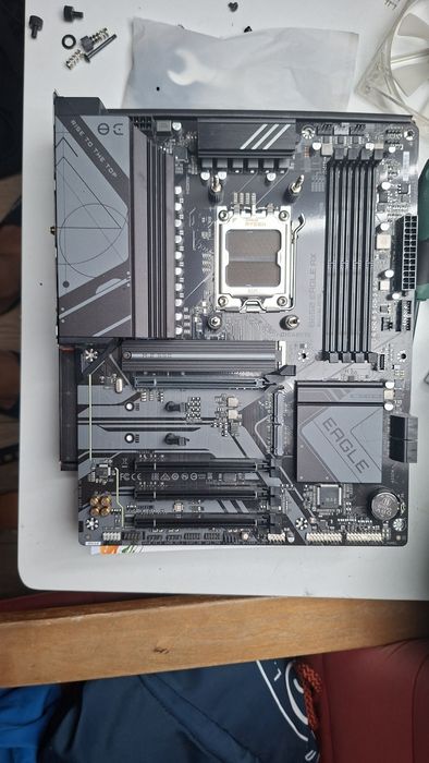 Gigabyte B650 eagle ax Wi-Fi