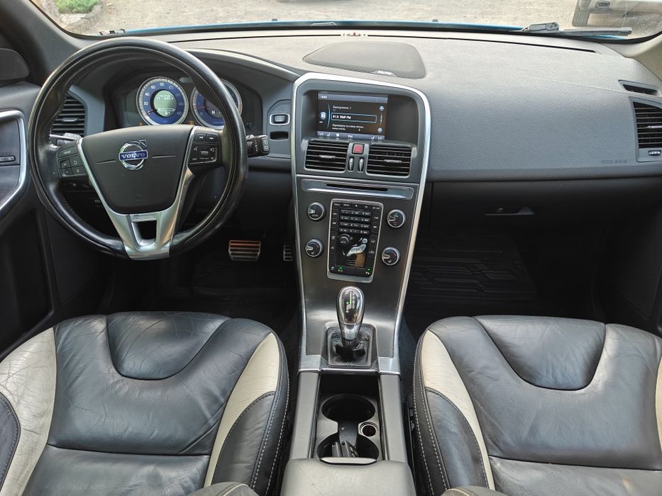 Volvo xc60 t6 R-desing Polestar*