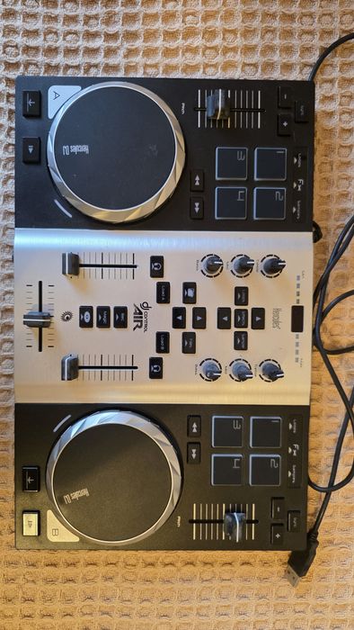 Hercules DJ Control Air Mesa de mistura USB 2 decks