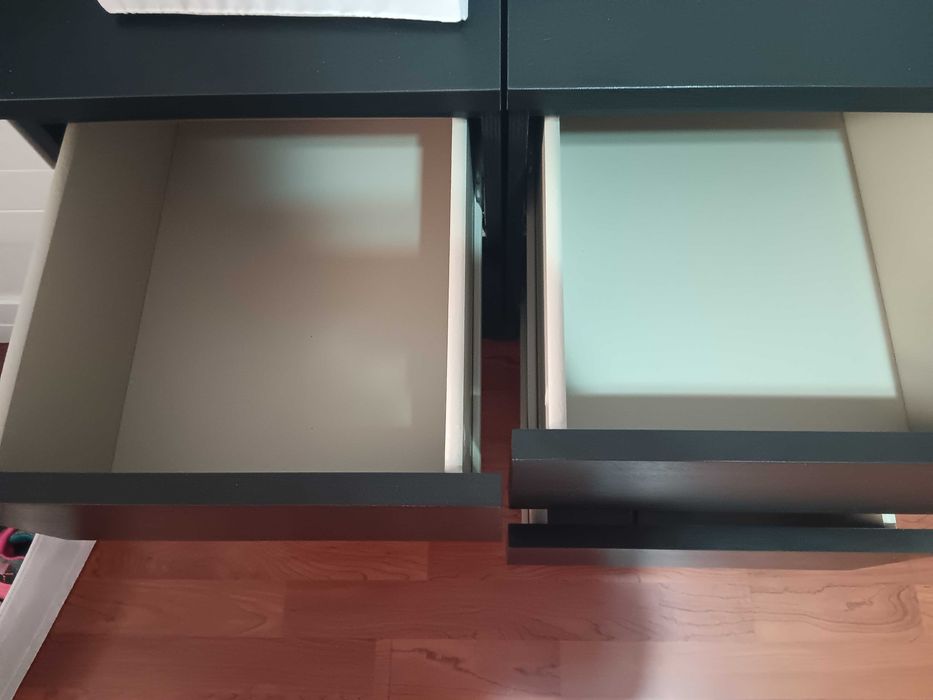 mesas de cabeceira ikea