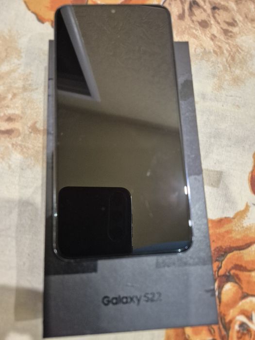 Телефон Самсунг S 22