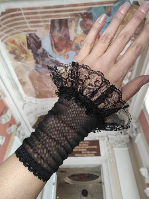 Koronkowe eleganckie wieczorowe  mankieciki rękawki mitenki rękawiczki