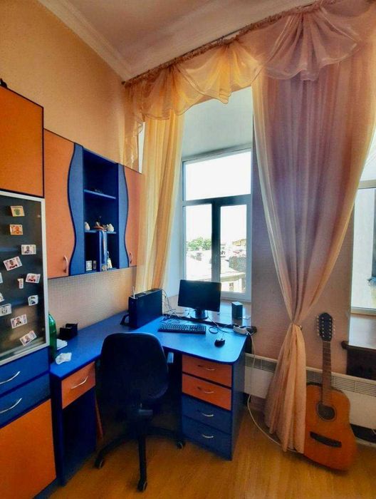 Продам 2-х комнатную квартиру в Центре ( ул. Тираспольская)