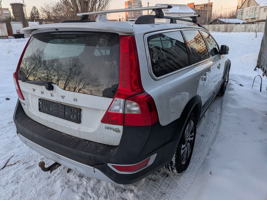 Бампера передні задні на Volvo XC70 V70 P3 V50 S40 S80 V60 S60