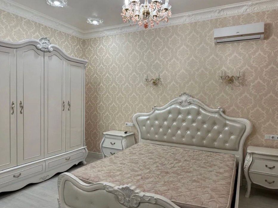 Коновальця 44а Оренда 3к квартири Метро Печерська