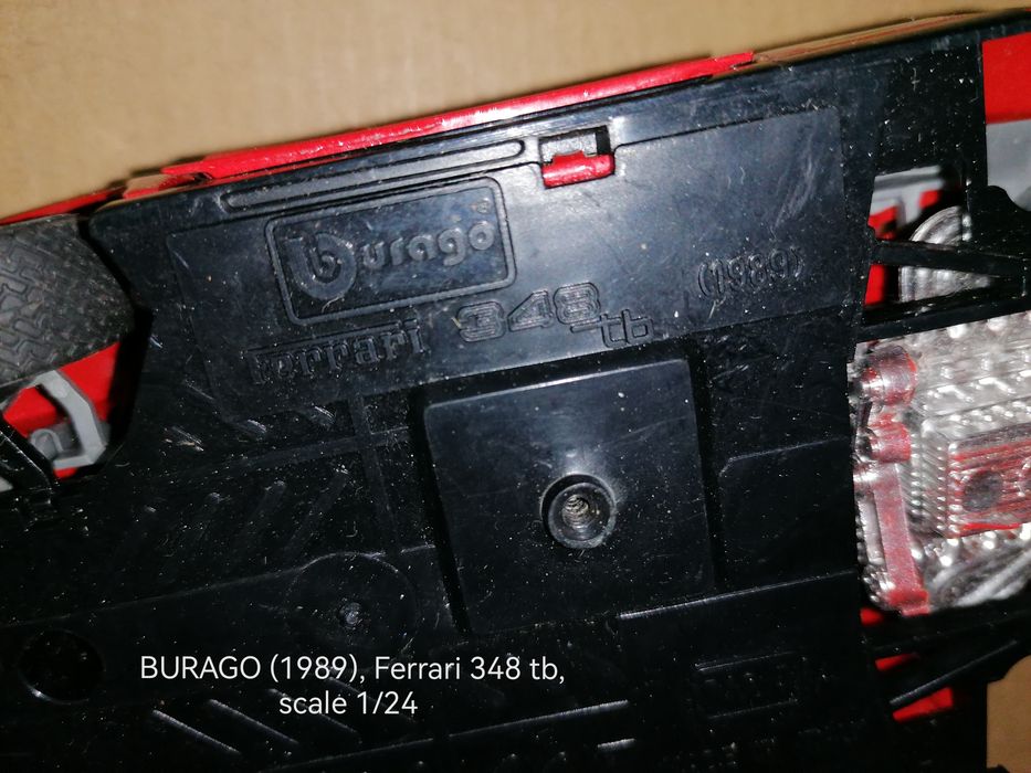 Ferrari 348 da BURAGO escala 1:24