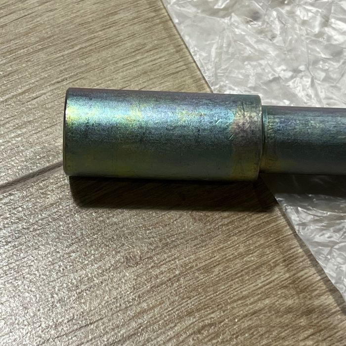 Ось переднього колеса (вісь) Yamaha оригінал