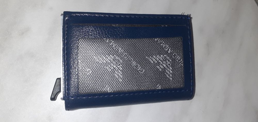 Etui na karty kredytowe