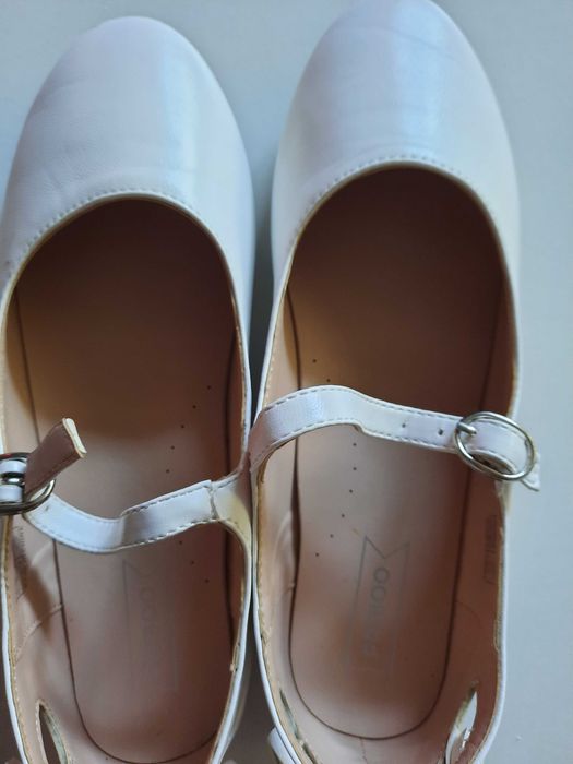 Buty dziewczęce ekry