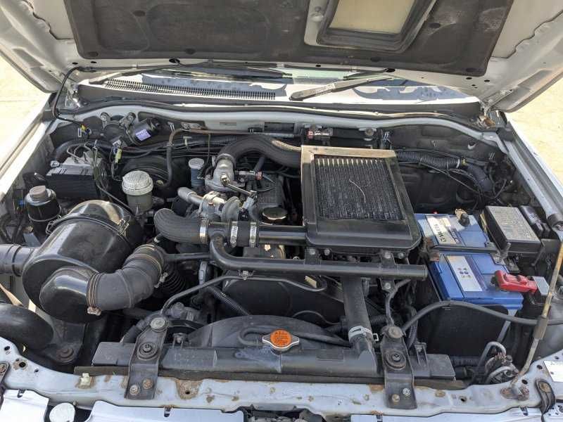 Mitsubishi Pajero Sport Wagon 2.5TD 2006 (para peças)