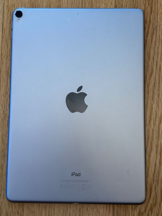 iPad Pro 10.5 256GB + Apple Pencil + Capa