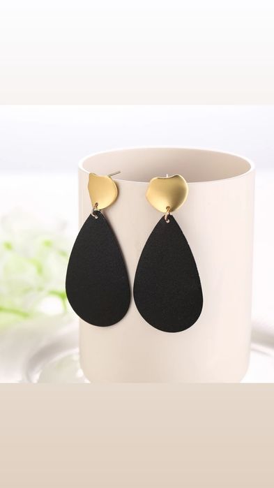 Brincos e acessórios