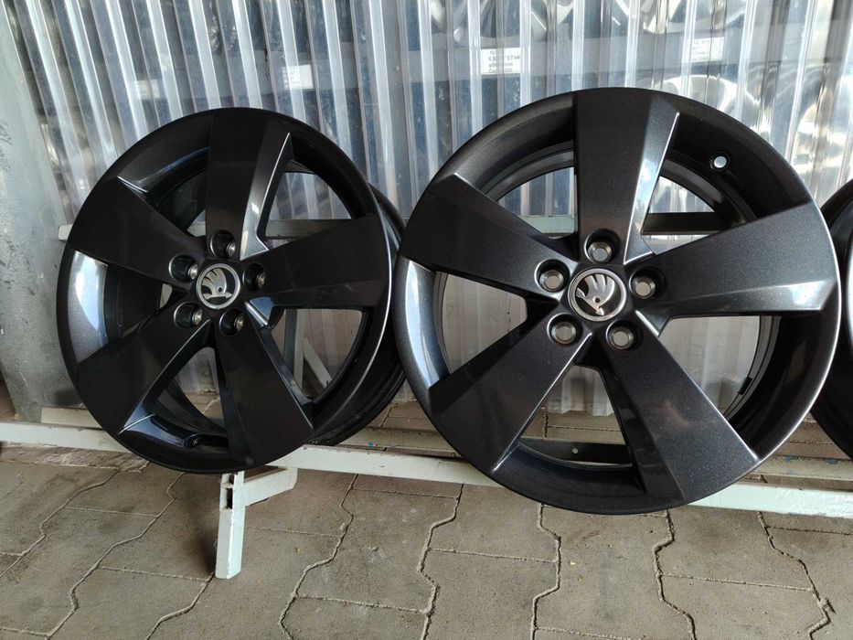 Oryginalne Felgi aluminiowe Skoda Scala Fabia Roomster Kamiq Rapid 6x16'' 5x100 ET35 Komplet