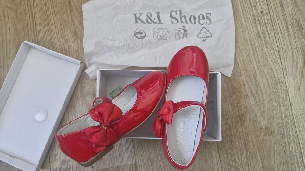 Розкішні червоні туфельки K&I Shoes для маленької принцеси! Розмір 29.