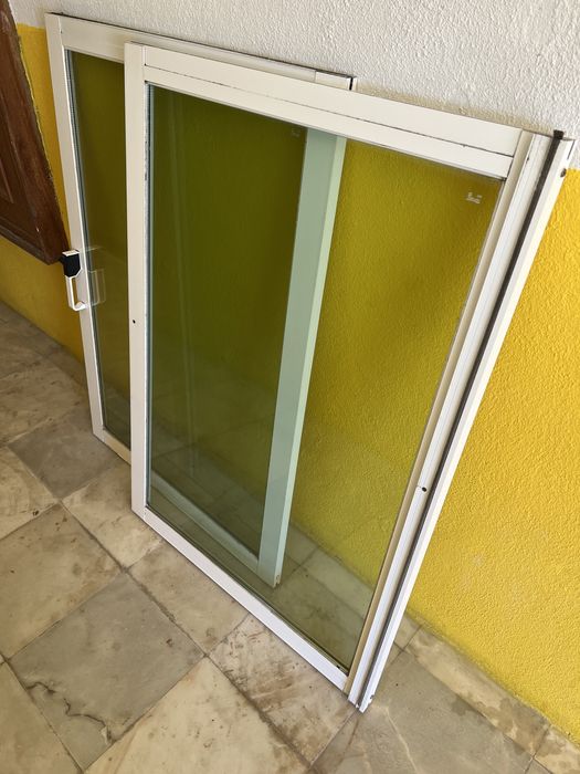 Double-glazed Windows with Mosquito Nets426580030626867201