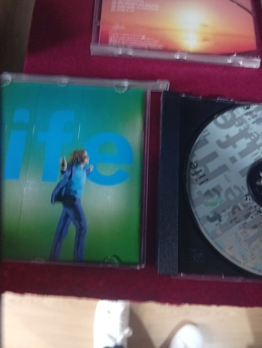 Conjunto de CDs varios