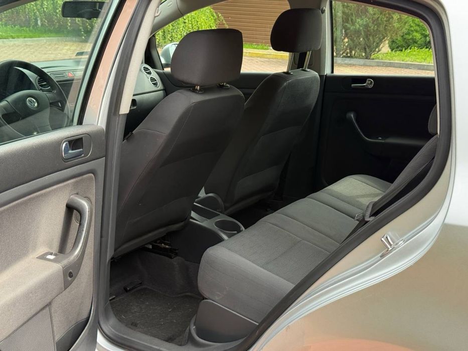 Продам Volkswagen Golf Plus 1.6 бензин