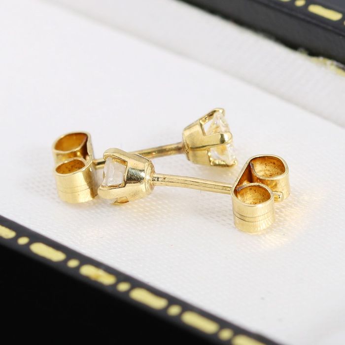 Złote kolczyki. brylantami 0.42ct ponadczasowe 18K
