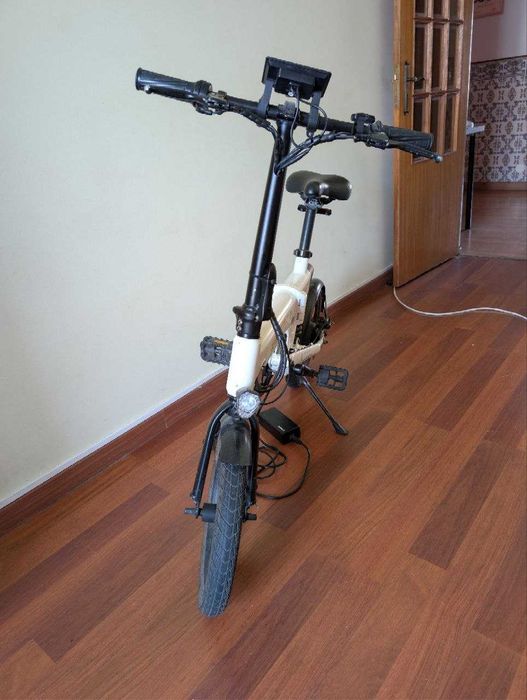 Bicicleta Elétrica Dobrável HIMO Z16 — Apenas 437 km (Como Nova)