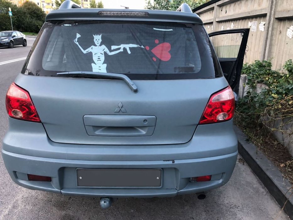 Mitsubishi Outlander 2005 року випуску