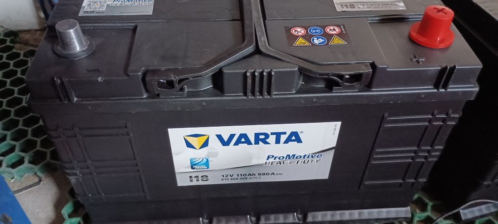 VARTA 110 amperes  máquinas e camiões,barcos
