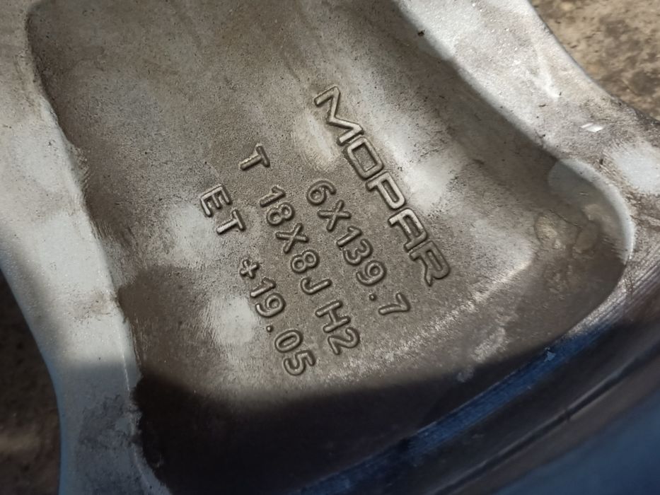 Komplet kół aluminiowych dogde ram  18 cali