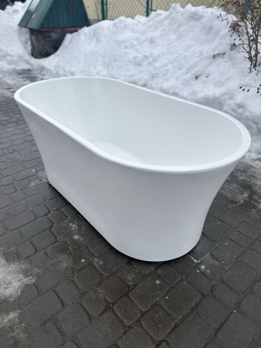 Ванна акрилова вільностояча 150 см (00251)