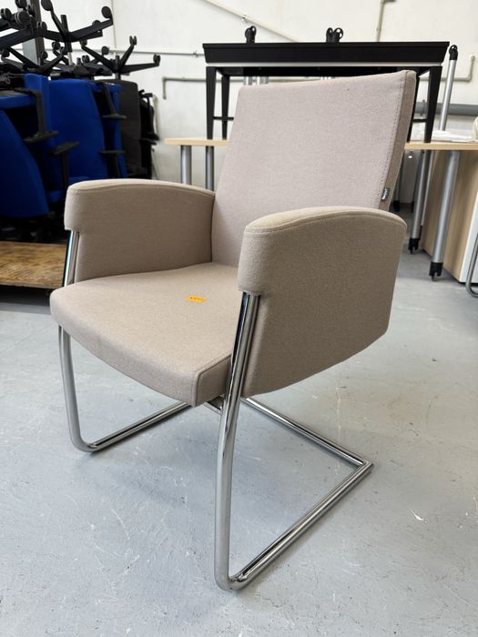 Fotel konferencyjny firmy Bejot