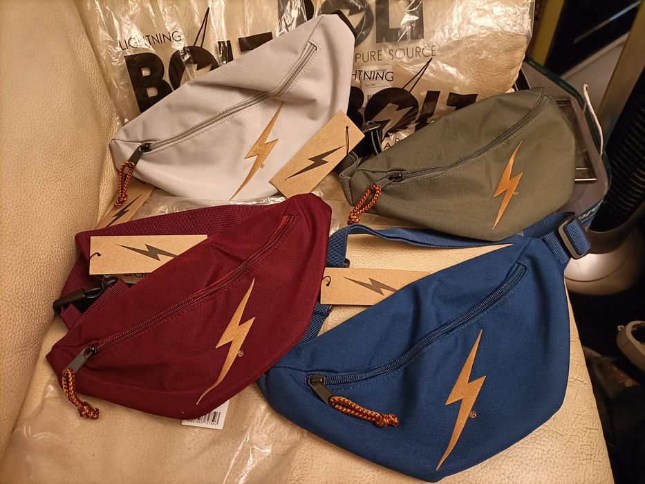 Bolsas de Cintura p/Desporto da Lightning Bolt Novas