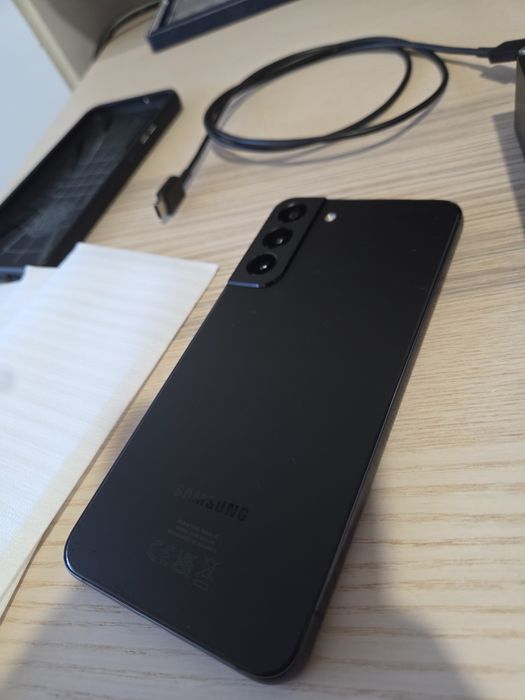 Samsung S22 + 256GB