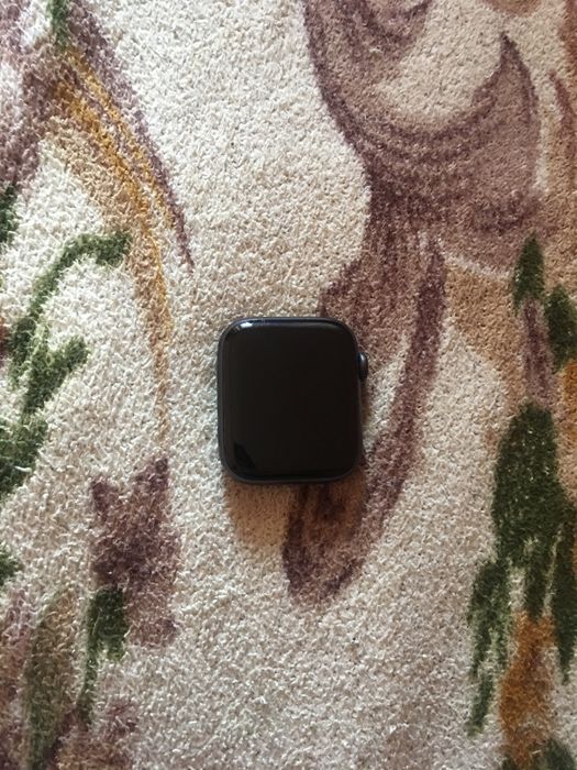 Apple Watch SE 44 гарний стан