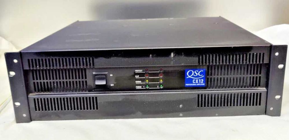 QSC CX12T Amplificador